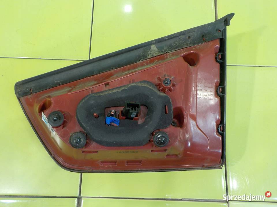 KIA NIRO I 16 GDI aut 19r KOMBI lampa lewa tyl w osobowe Suków