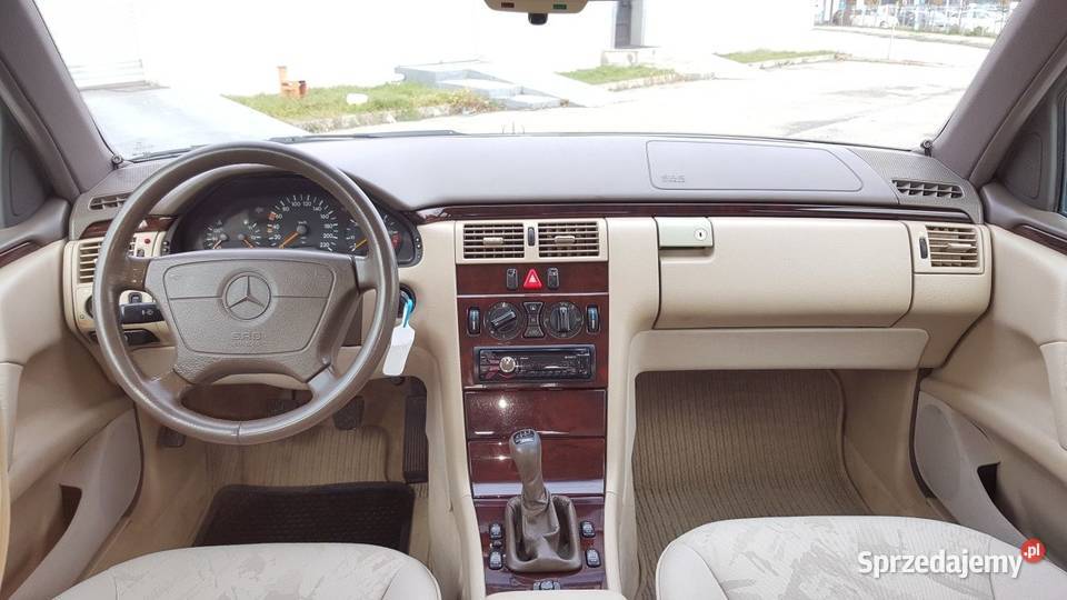 Mercedes E220 95 236 Oryginalny Lakier diesel 220 Sosnowiec