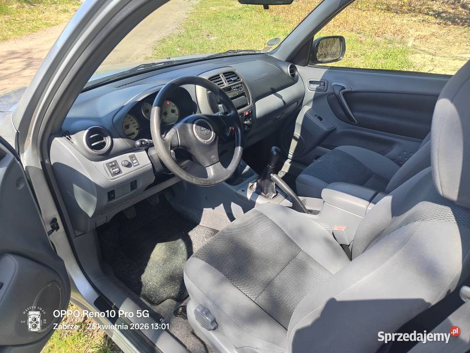 Toyota Rav4 18 benzyna klima elektryka bez rdzy benzyna Zabrze