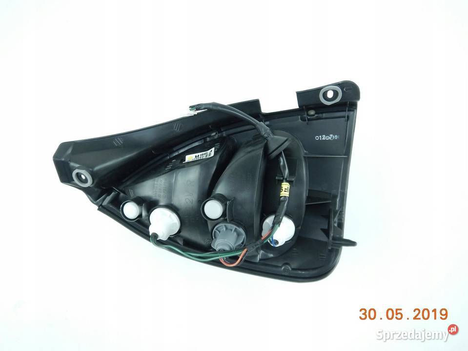 LAMPA PRAWY TYŁ HYUNDAI ELANTRA 9600 KOMBI ORI