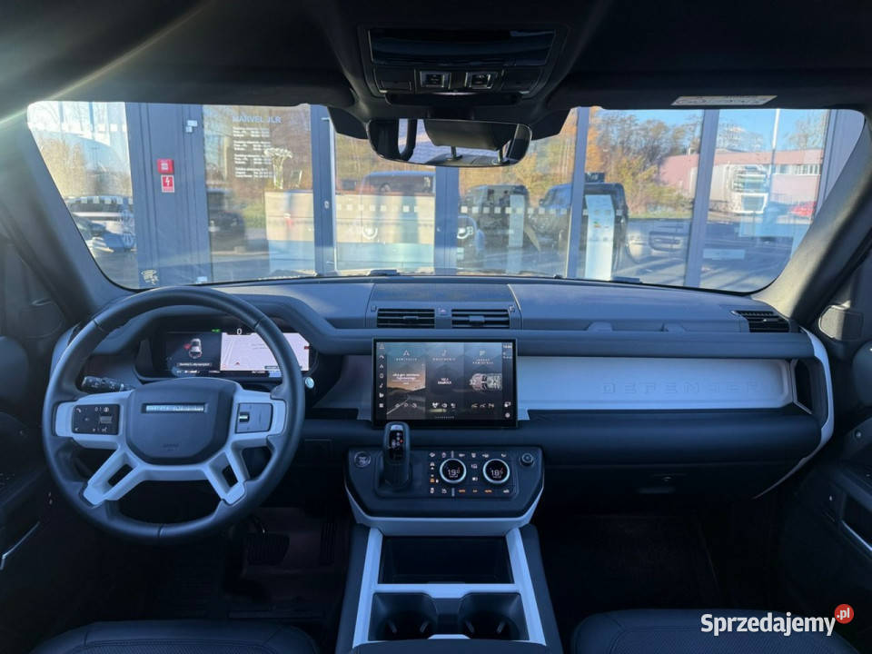 Land Rover Defender Defender MY25 30D I6 250 AWD