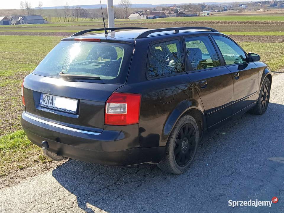 Sprzedam A4 B6 19 tdi skóra hak 514000km Słomniki