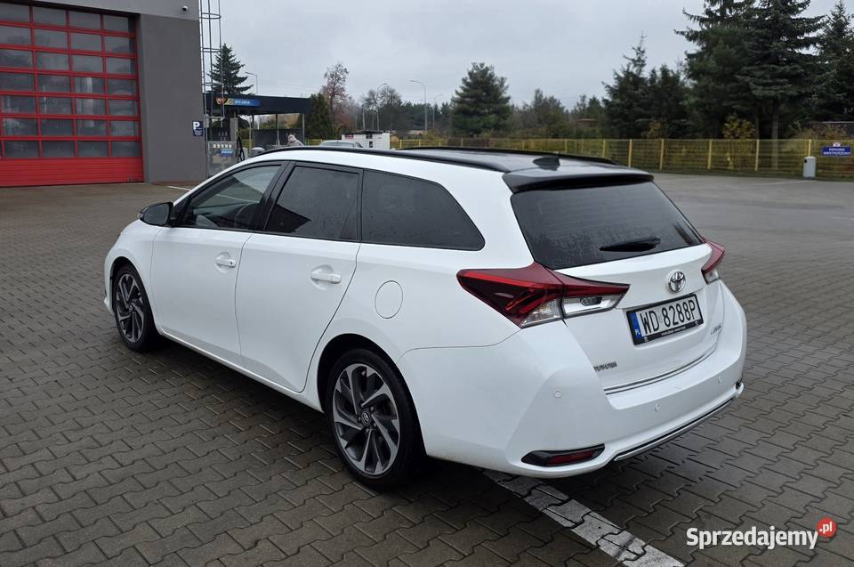 Toyota Auris II 2012 2018 14 D4D 2016 169 Diesel 99KM Auris Warszawa