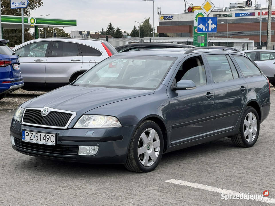 koda Octavia FILMElegance SalonXENONDSGRoczna szyberdach Suchy Las