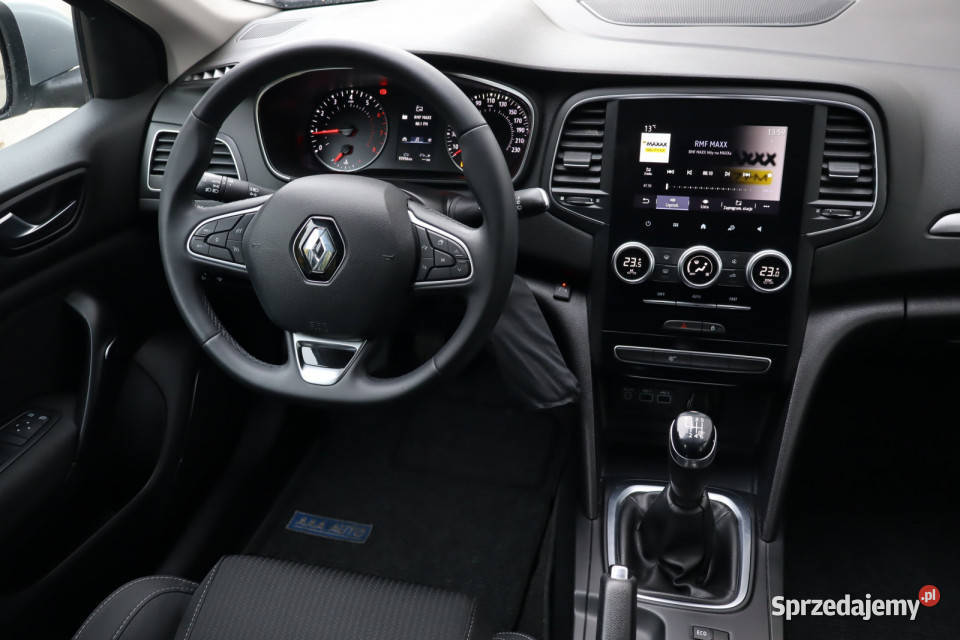 Renault Megane 13 TCe gniazdo USB