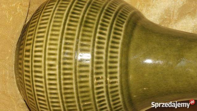 Piękny zielony ceramiczny wazon