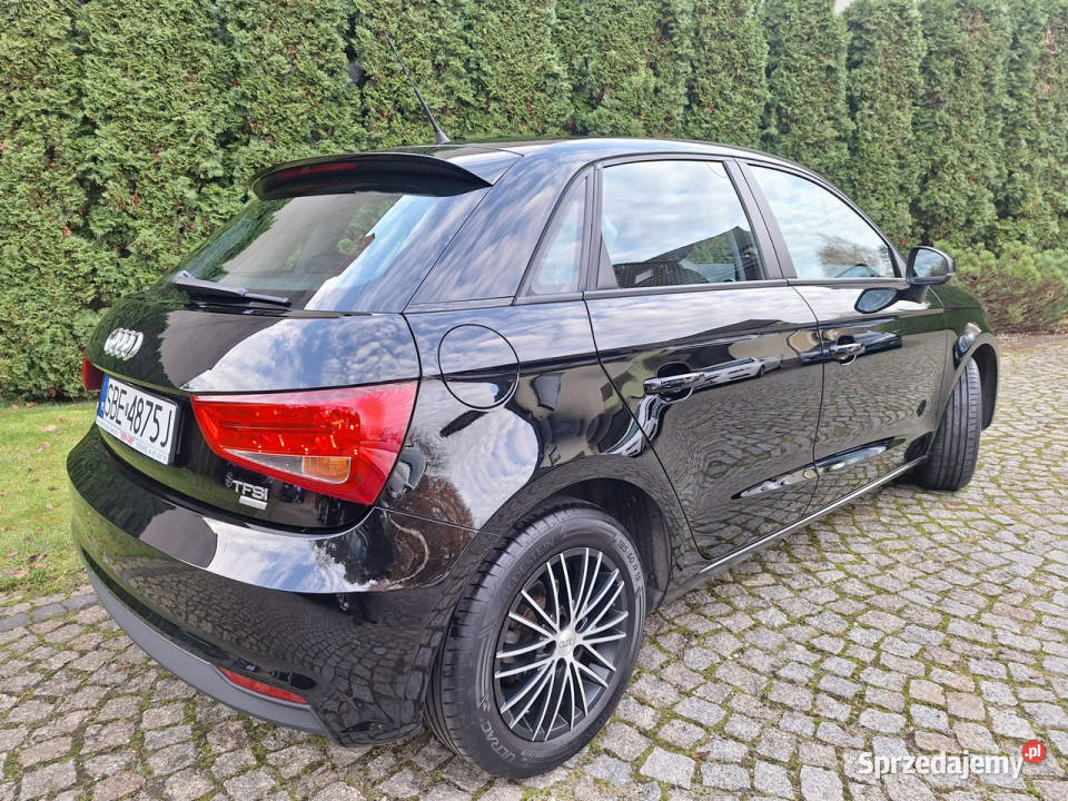 Audi A1 Sportback 10 TFSI 8X 2010 czarny Siewierz sprzedam