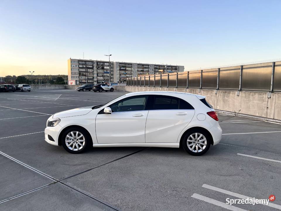 MercedesBenz Klasa A A180 16 Benzyna Automat CD Motoryzacja Chrzanów