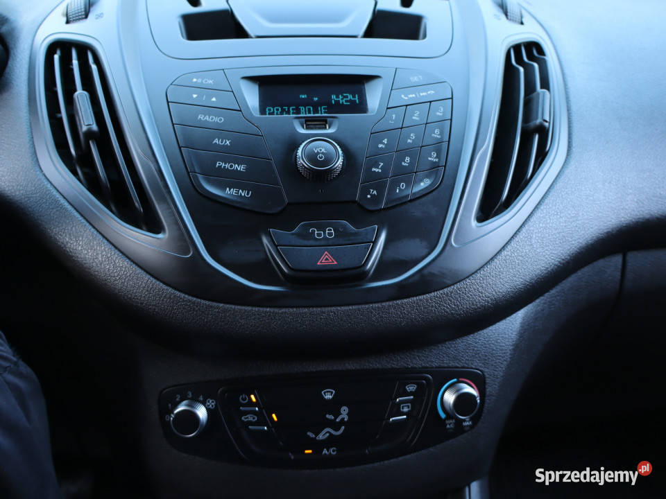 Ford Transit Courier 10 EcoBoost czerwony