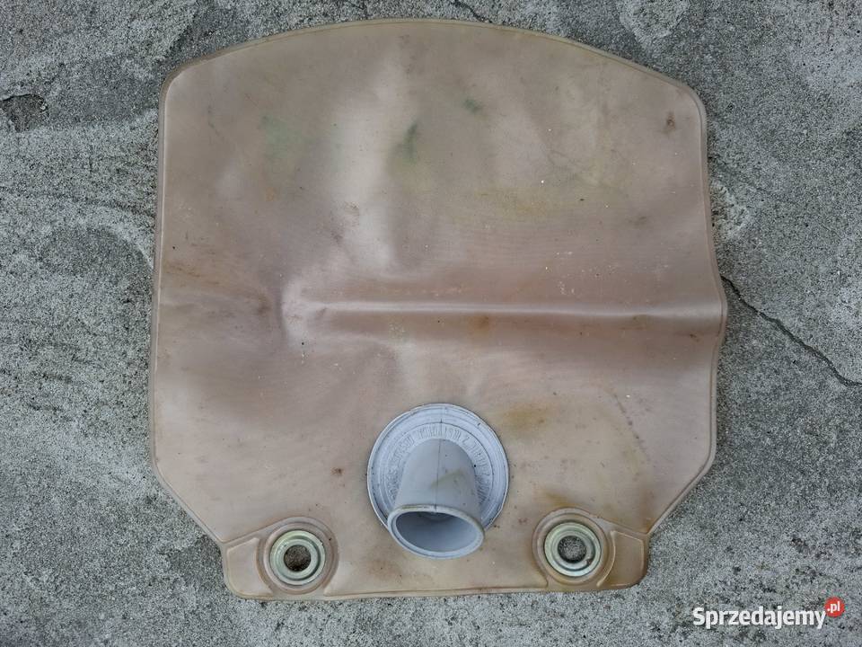 Fiat 126p worekpojemnik na płyn do spryskiwaczy Zaborówek