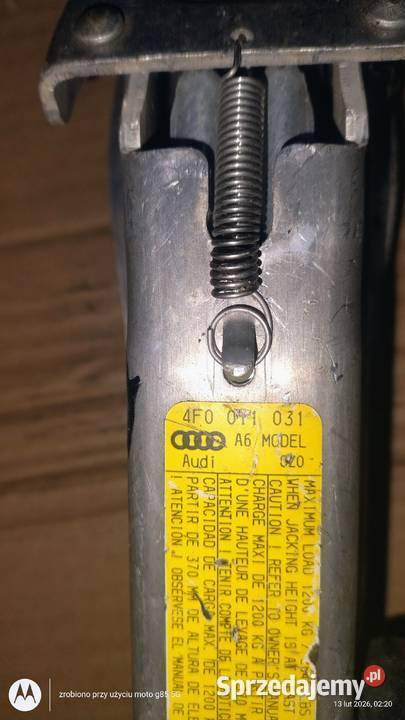 Lewarek pod auto podnośnik A6 C6 4F oryginał Lubin