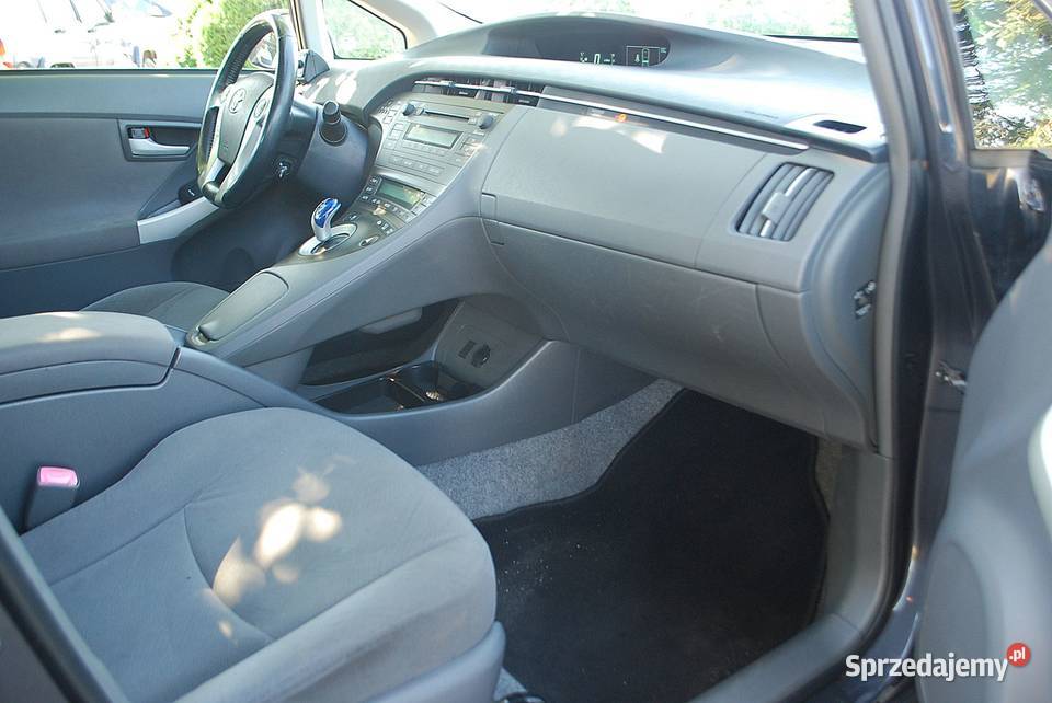 Toyota Prius 18 benzynaGAZ LPG Hybryda 100KM pomorskie sprzedam