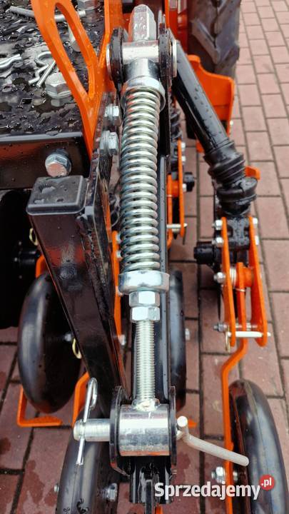 Siewnik zbożowy PONY 3000 3m talerzowy Nowy Radom