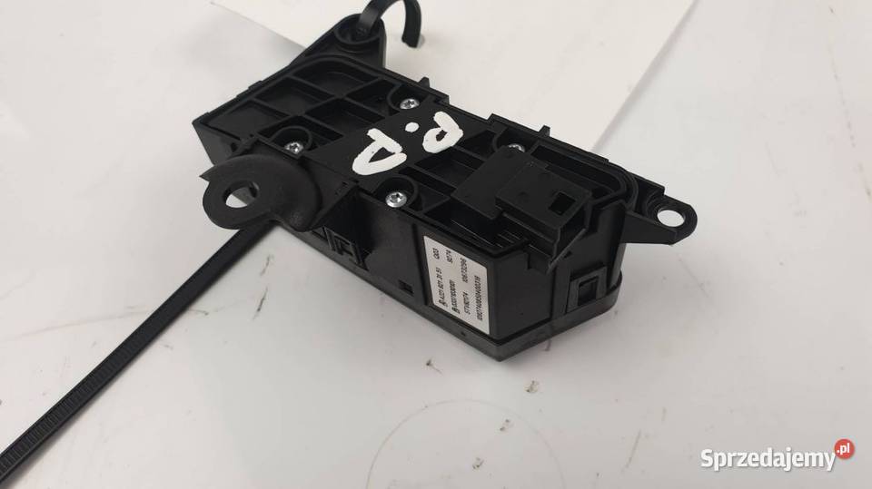 PRZYCISK BLOKADA DRZWI A2218513151 MERCEDES W221 Pozostałe Lipno