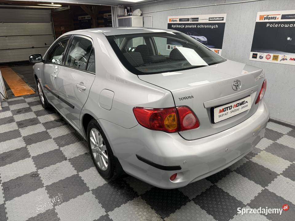 Toyota Corolla Benzyna LPG 16 25100 Salon Polska VAT marża Poznań