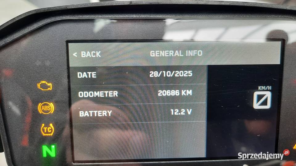 KTM DUKE 890 R 2022 Salon Polska Wrocław sprzedam