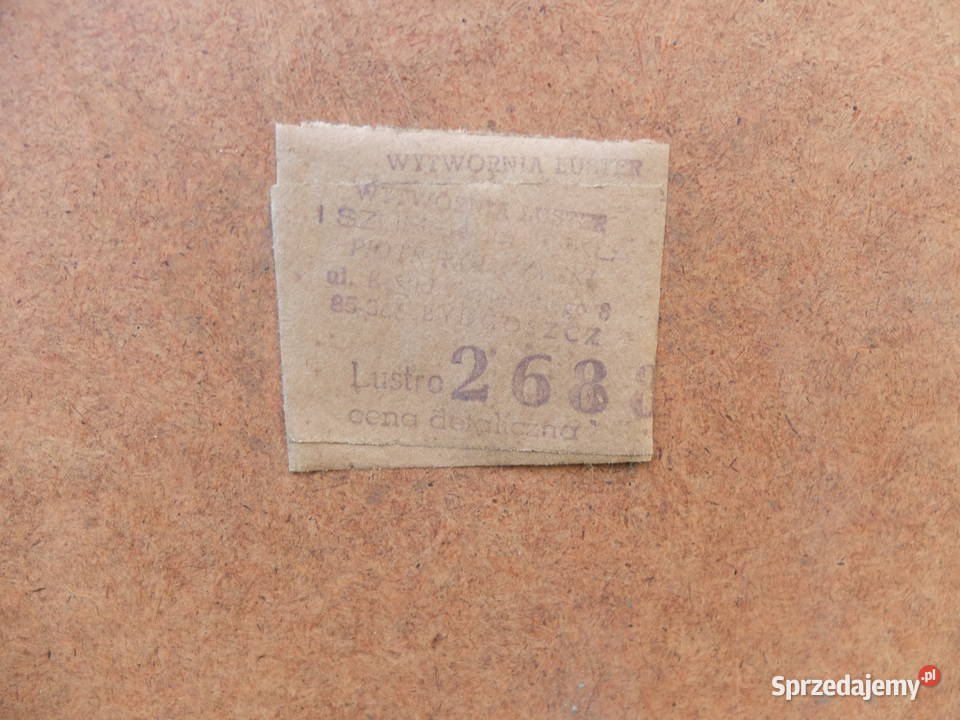 Owalne lustro z okresu PRL produkcja Bydgoszcz wielkopolskie Kościan