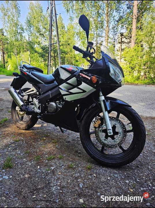 SprzedamZAMIENIE zadbaną Honde CBR 125CCM 26000km sprzedam