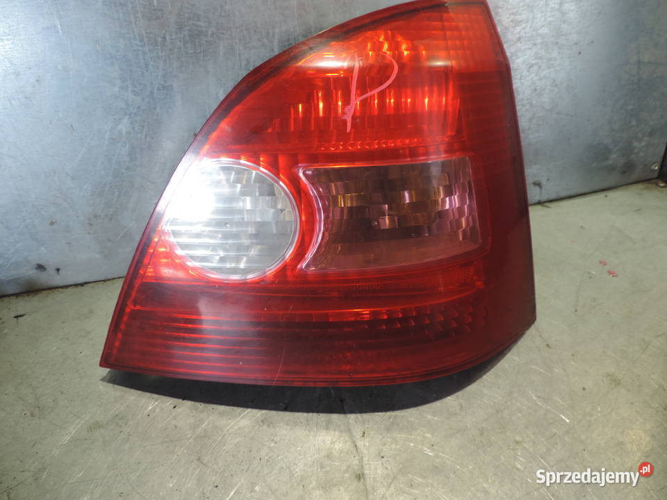 HONDA CIVIC VII HB 5D LAMPA PRAWY TYŁ TYLNA Nowy Sącz sprzedam