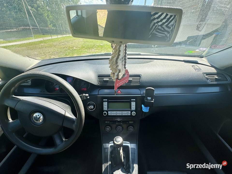 Volkswagen Passat B6 Variant Kombi 2007 nieuszkodzony Kupienin