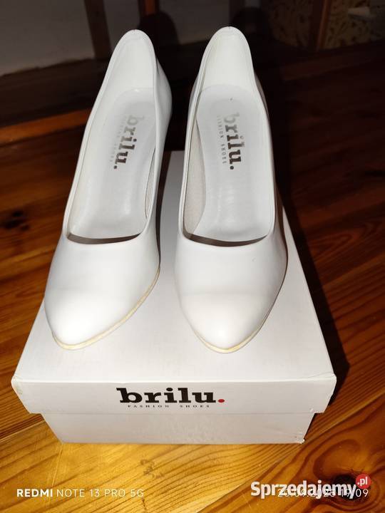 perłowe klasyczne wysokie szpilki firmy brilui Szczecin