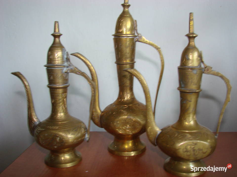 mosiężny orientalny czajnik indyjski