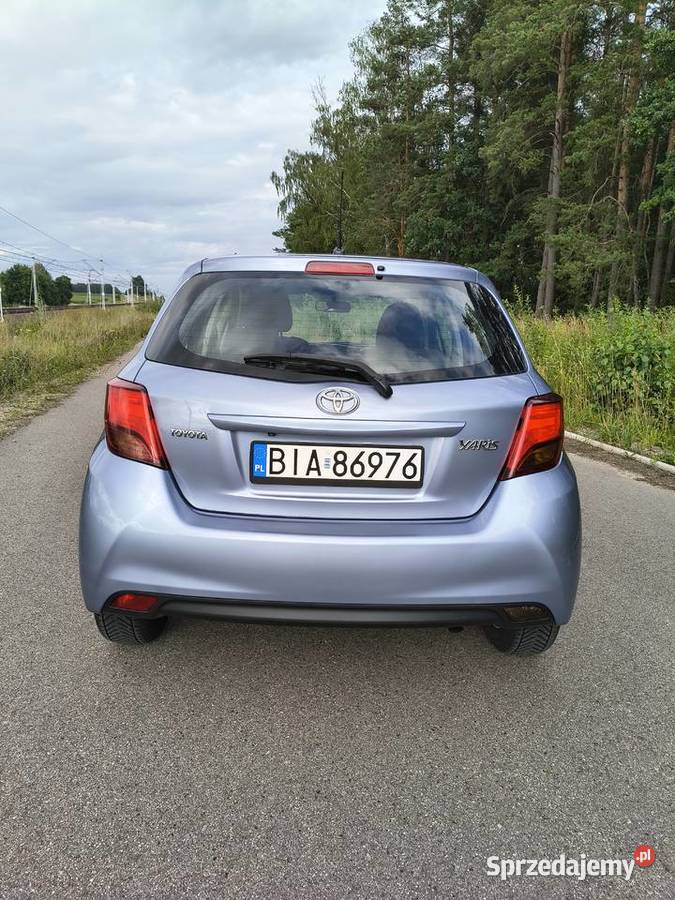 Toyota Yaris 133 VVTi Rok produkcji 2015 Gąsówka Stara