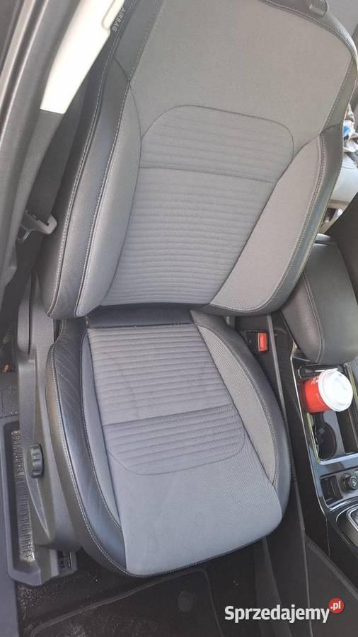 Ford Kuga 15 150 Titanium wielofunkcyjna kierownica Czersk