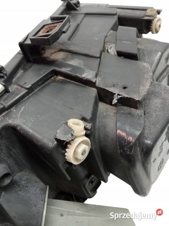 LAMPA PRZÓD LEWA SOCZEWKA EUROPA Audi A6 II
