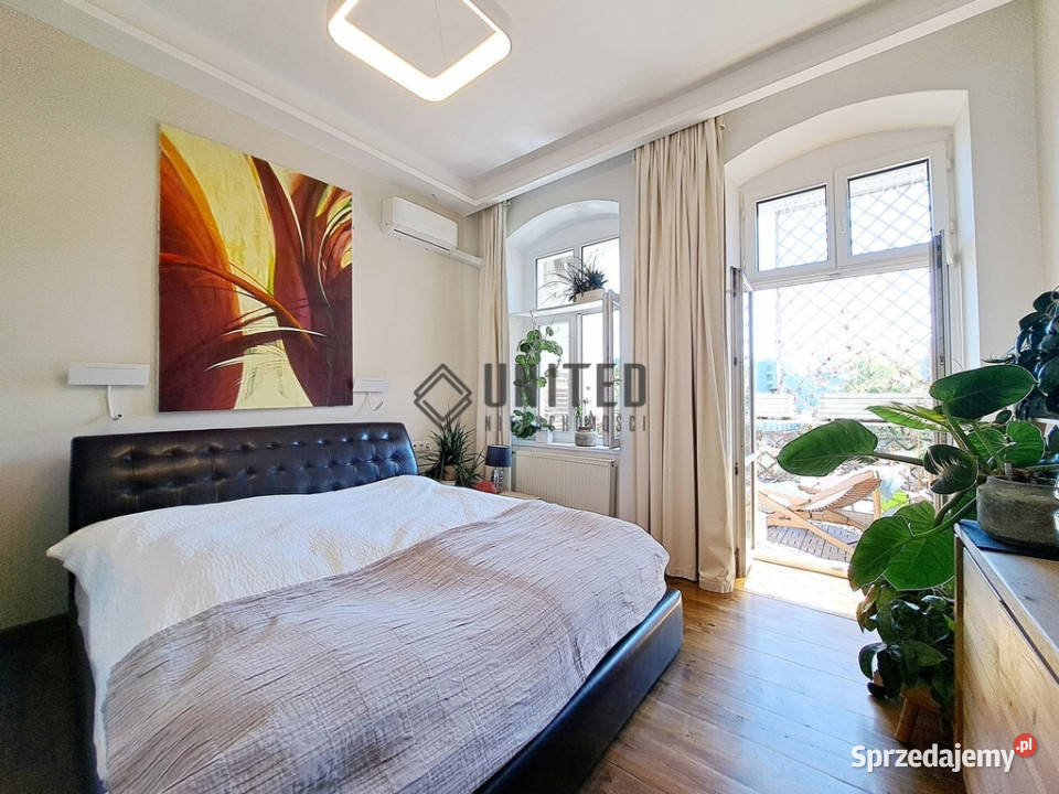 Placu Grunwaldzkiego Balkon x2Piwnica cegła Wrocław