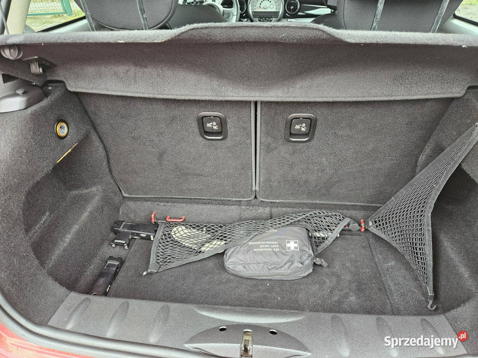 Mini ONE Podgrzewane fotele Klimatronic 6 biegów ASR (kontrola trakcji) Motoryzacja Ruda Śląska