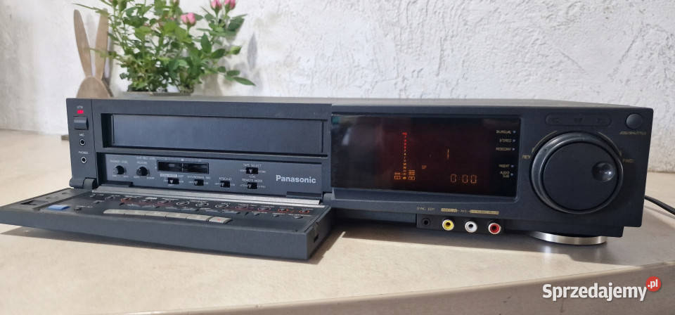 Video magnetowid Panasonic NVF77 NV F 77 VHS Międzychód