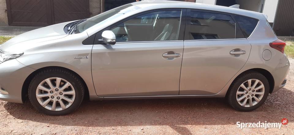 Toyota Auris Toyota Auris 18 VVTi Hybrid system Start-Stop Pieszyce