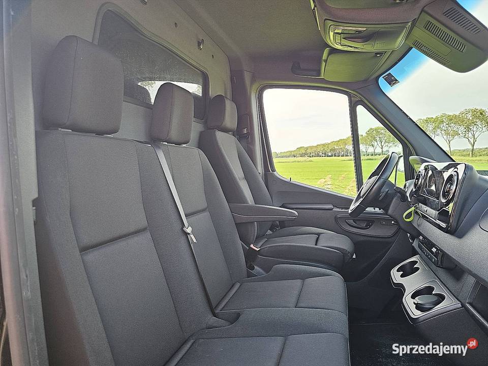 MercedesBenz SPRINTER 317 L2H2 LED Mbux10 Navi Samochody dostawcze pomorskie
