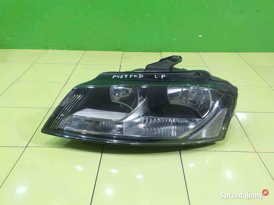 AUDI A3 8P II LIFT 14 TFSI 09r lampa lewa przod Lampy przednie