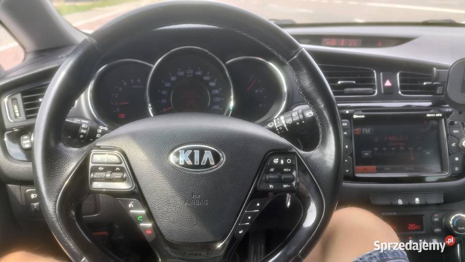 KIA CEED II 16 CRDi 128 KOMBI 2015 DIESEL asystent parkowania Ozorków