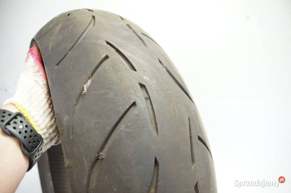 OPONA MOTOCYKL 17 TRIUMPH STREET TRIPLE 765 RS osobowe Lipno