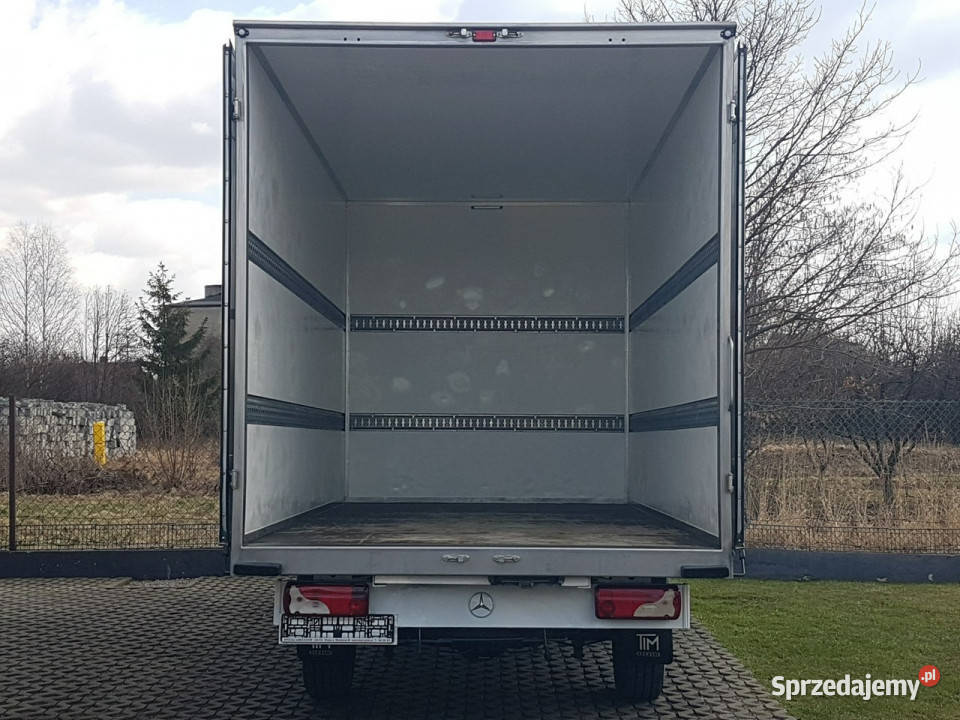 Mercedes Sprinter 8EP KONTENER 422x216x231 KLIMA Rok produkcji 2020 Poręba