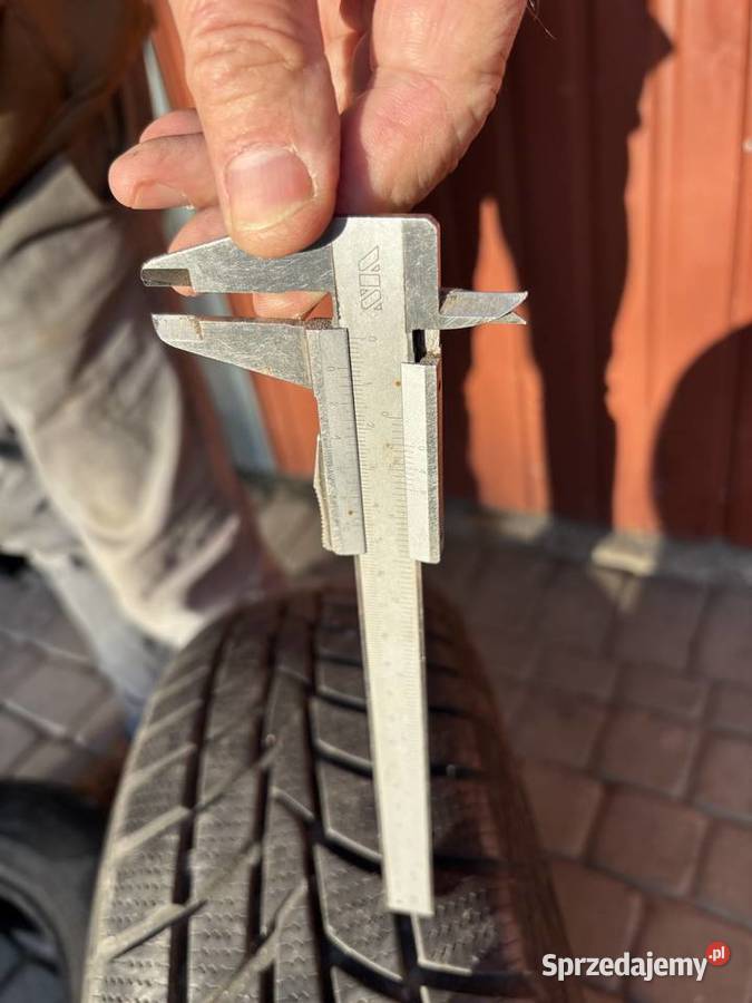Opony zimowe hankook 195 70 15 dot 20 zima sprzedam