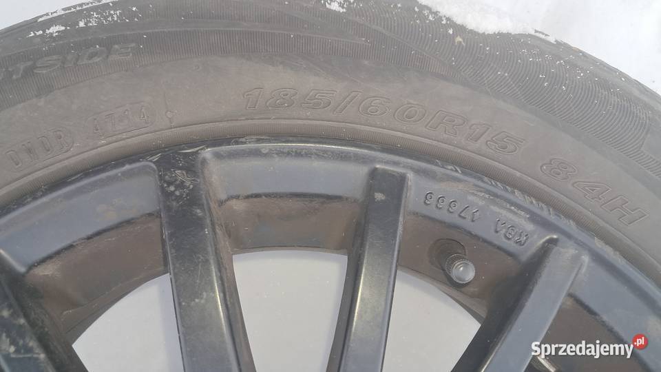Sprzedam opony letnie na felgach aluminiowych z Żywiec sprzedam