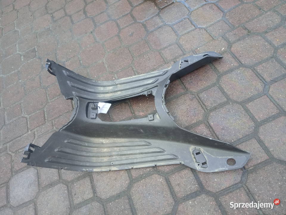 Vespa primavera 50 podłoa czarna nie lalierowana Elementy nadwozia świętokrzyskie Kielce