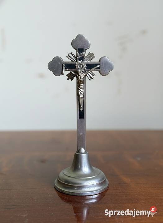 Metalowy krzyż Proszowice