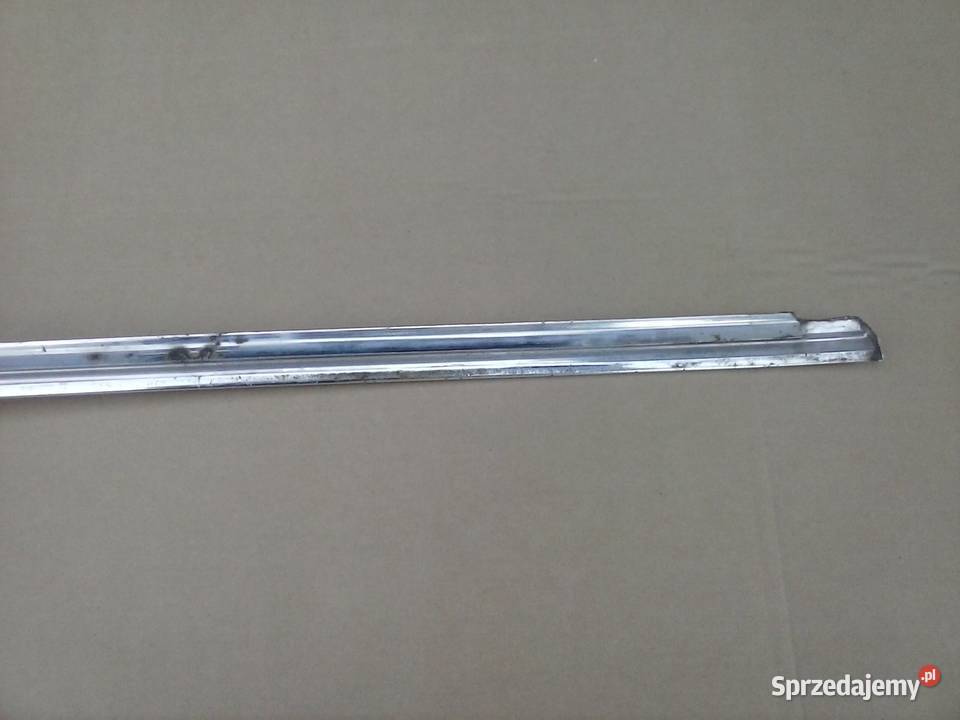 Mercedes W 109 Long listwa parapet prawych Bukownica