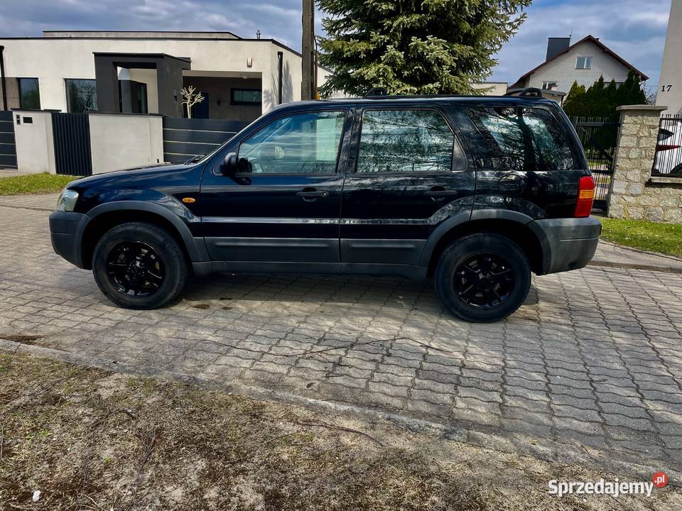 ŚlicznyZadbanyFordMaverickXLT2005r23Benz światła przeciwmgielne Zduńska Wola