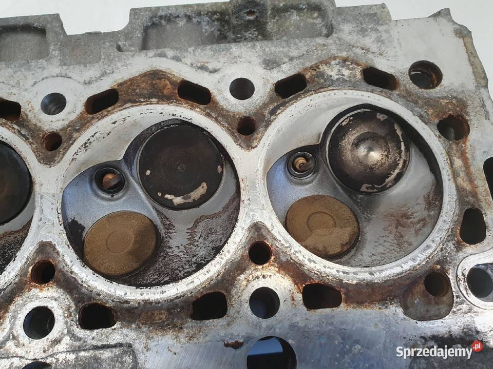 Citroen C3 14 8V GŁOWICA CYLINDRÓW 9634005110 osobowe Motoryzacja Janów sprzedam