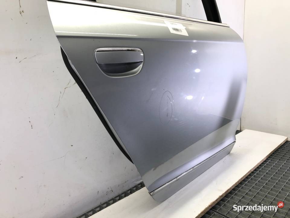 DRZWI PRAWY TYŁ AUDI A6 C6 Kombi 0411