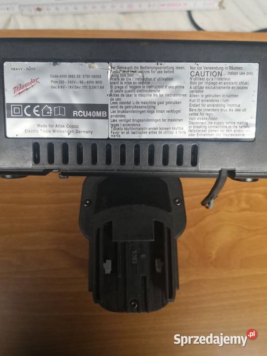 Ładowarka Milwaukee rcu 40 mb plus bateria Radom