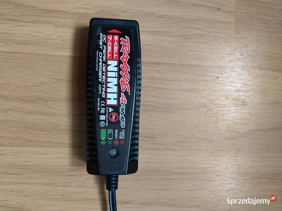 Mam do sprzedania nową ładowarkę traxxas 4amp Pozostałe Warszawa