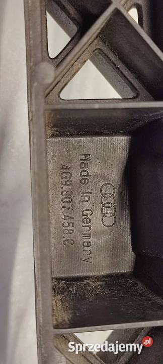 AUDI A6 C7 ŚLIZG MOCOWANIE ZDERZAKA TYŁ osobowe