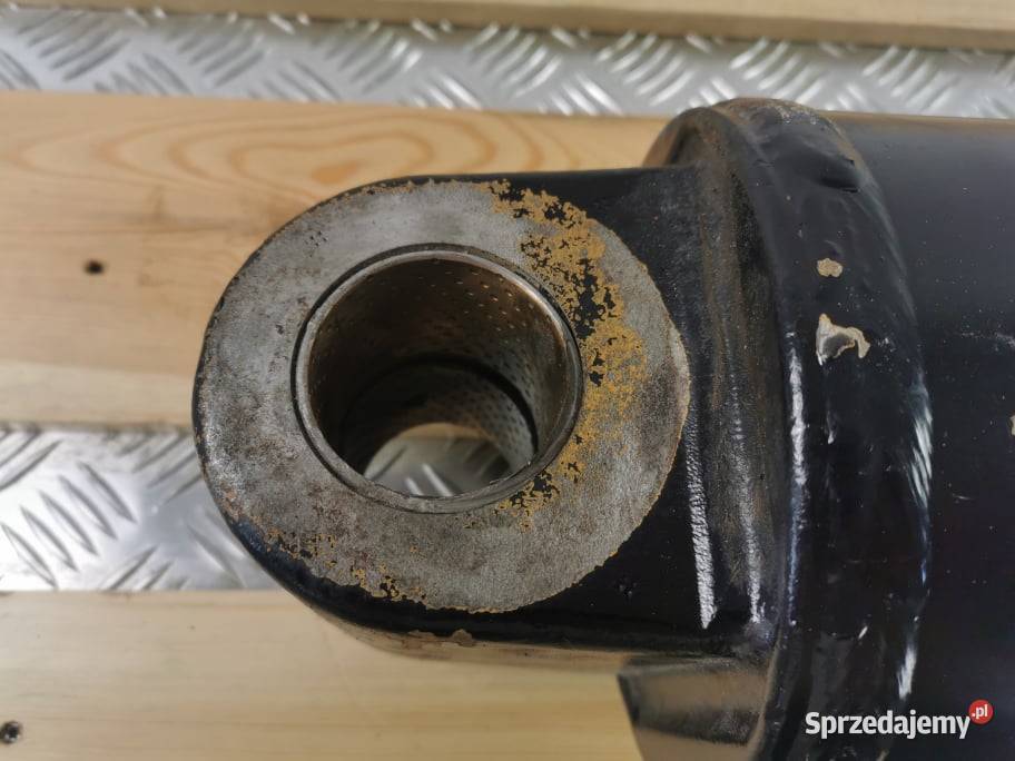 Siłownik wychyłu łyżki Manitou MLT 845 Wilkowo sprzedam